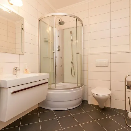 Apartment Entspannen Sie Sich In Dieser Modernen Unterbringung In Auf Krk Baska (Krk)